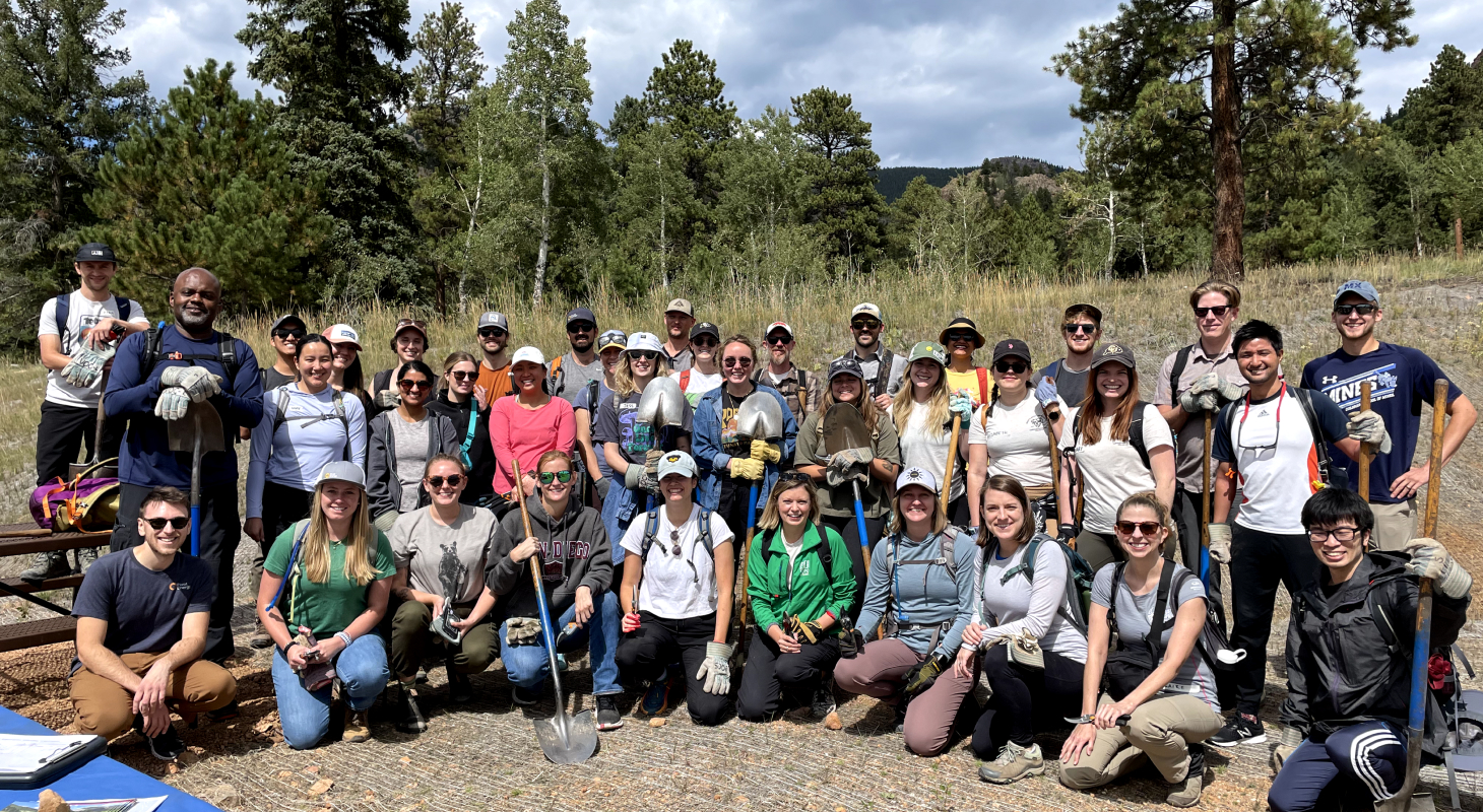 Volunteering for Volunteers for Outdoor Colorado
