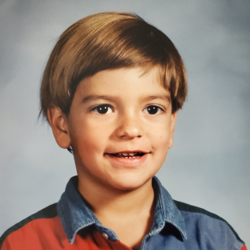 Childhood photo of Taylor Graham